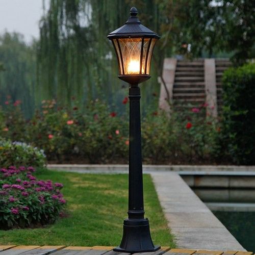 1 Headed 2 Metre Ornamental Bollard Light 1746721236