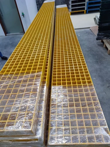 Coated Yellow 25 mm FRP Roof Grating for Industrial Walkways