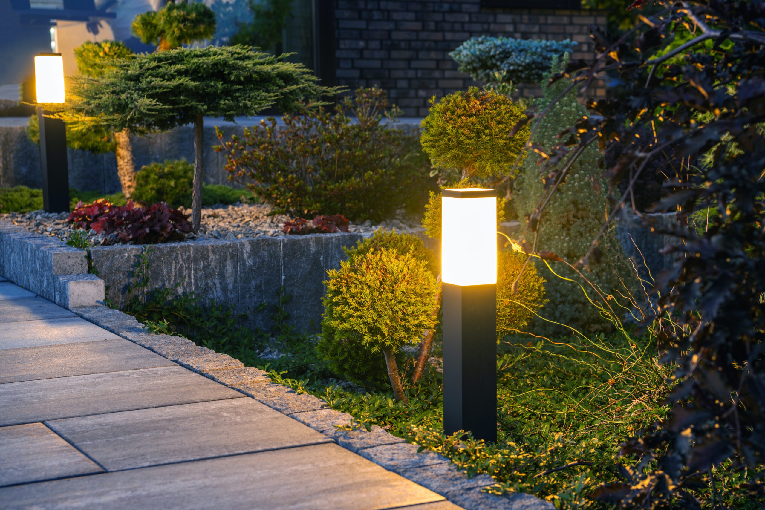 Garden Bollard Light    1746714431