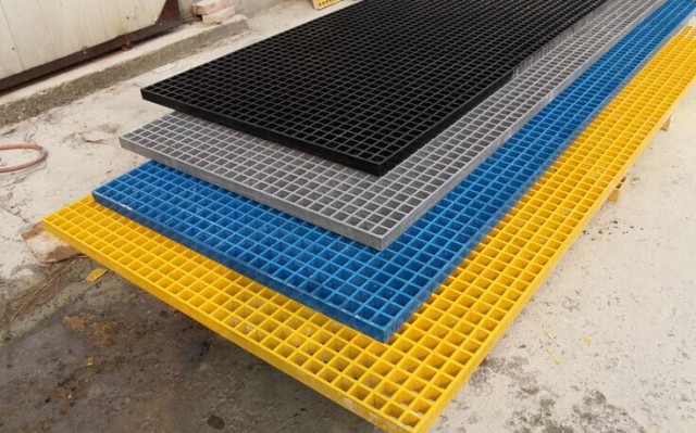 Sprint FRP Grating Walkway with Gritted Surface for Anti-Slip Performance